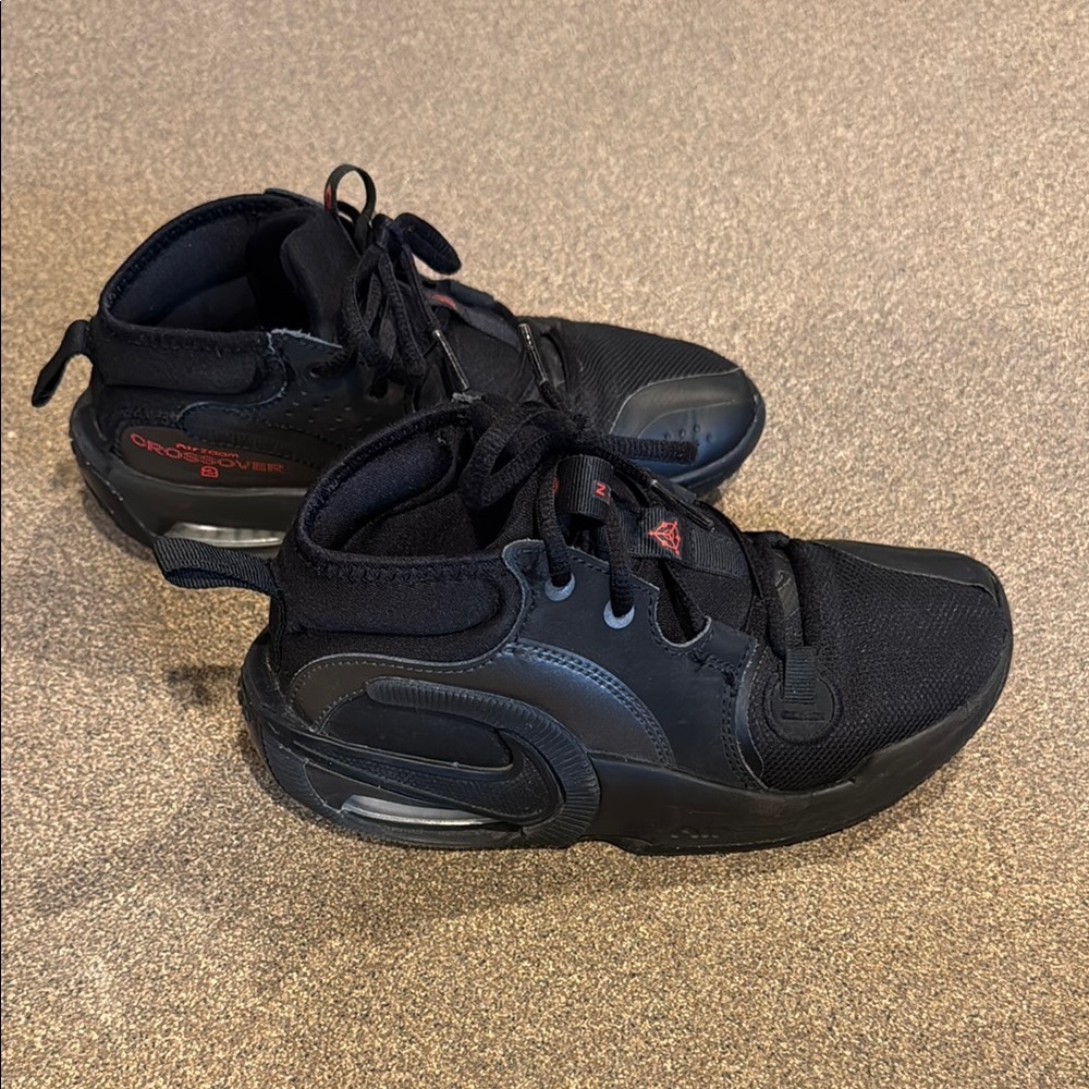 Boys Nike basketball shoes